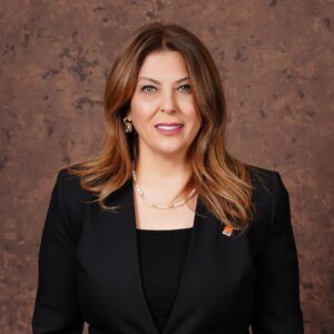 Elvan Işık Gezmiş’in parti geçmişi ve siyasi çizgisi [2026] - Kapak Görseli